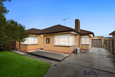 /international/au/10-moira-street-sunshine-vic-148382508/