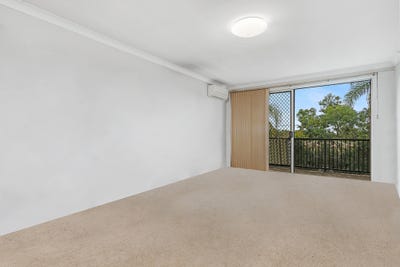 /international/au/9-36-dean-street-toowong-qld-151487348/