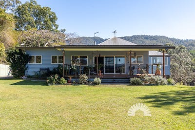 /international/au/119-costelloe-road-laceys-creek-qld-152321228/