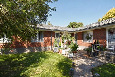 /international/au/3-111-115-sale-street-orange-nsw-150743600/
