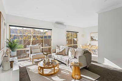 /international/au/4-69-herbert-street-mornington-vic-151441624/