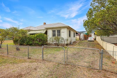 /international/au/6-belmore-street-scone-nsw-151307224/