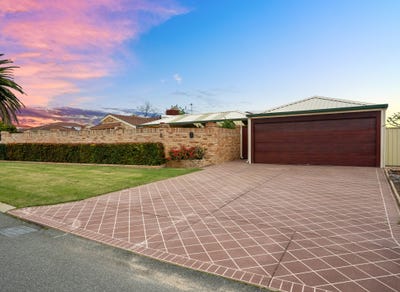 /international/au/8-spyglass-court-safety-bay-wa-152144536/