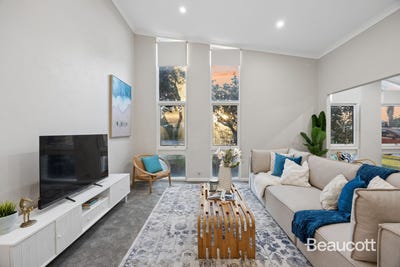 /international/au/16-golding-street-dianella-wa-152311752/