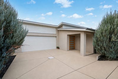 /international/au/2-12-hollows-crescent-lloyd-nsw-151516572/