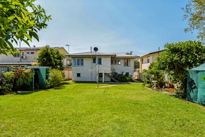 /international/au/13-highland-street-redcliffe-qld-152422160/