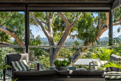 /international/au/6-cezanne-court-torrens-park-sa-150778272/
