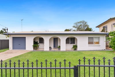 /international/au/26-geaney-street-norman-gardens-qld-152688480/