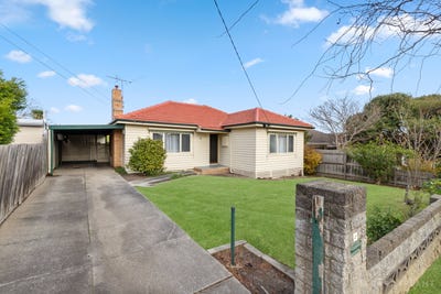 /international/au/8-vincent-crescent-noble-park-vic-148336036/