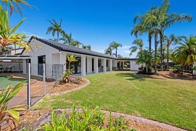 /international/au/3-roderick-court-benowa-waters-qld-152617528/