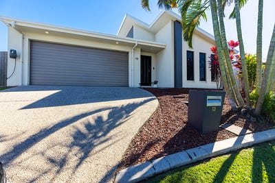 /international/au/13-majesty-street-rural-view-qld-151383404/