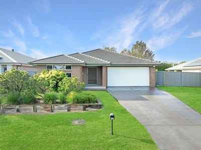/international/au/37-bowerbird-street-south-nowra-nsw-148702256/?lang=en