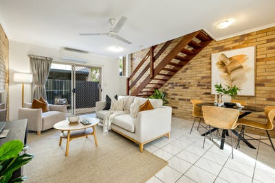 /international/au/11-6-grantala-street-manoora-qld-151617068/