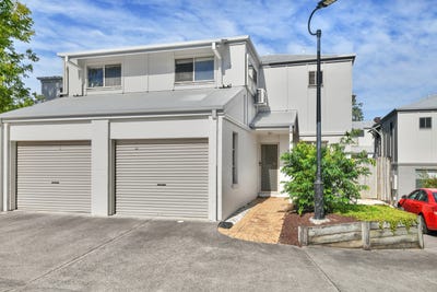 /international/au/36-11-oakmont-avenue-oxley-qld-151391228/