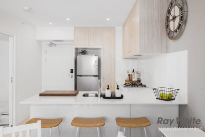 /international/au/711-35-hercules-street-hamilton-qld-150775368/