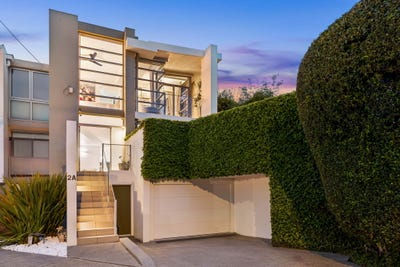 /international/au/2a-bamboo-avenue-earlwood-nsw-152622168/
