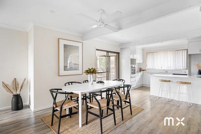 /international/au/213-princes-highway-unanderra-nsw-152345832/
