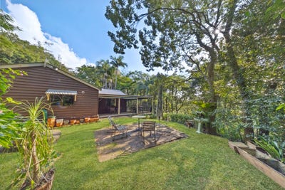 /international/au/34-centenary-drive-maleny-qld-150943244/