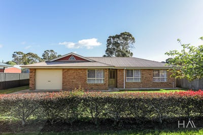 /international/au/3-alison-court-westbury-tas-152636432/