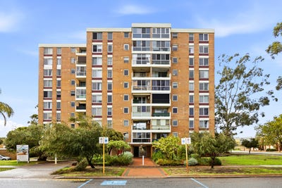 /international/au/12-40-pollard-street-glendalough-wa-151506764/