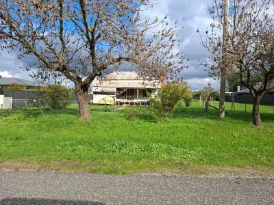 /international/au/34-pell-street-howlong-nsw-152305168/