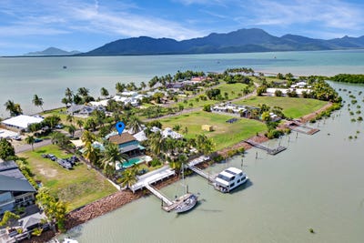 /international/au/86-keith-williams-dr-cardwell-qld-150274744/