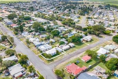 /international/au/8-barber-street-bundaberg-north-qld-151251080/