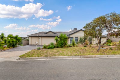 /international/au/8-cascabel-way-noarlunga-downs-sa-150831664/