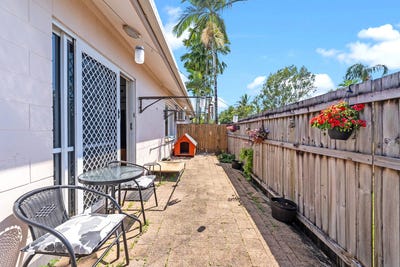 /international/au/10-401-409-mccoombe-street-mooroobool-qld-150985684/