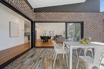 /international/au/14-mccardell-street-taylor-act-150785736/