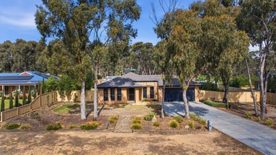 /international/au/74-pioneer-drive-maiden-gully-vic-151065228/