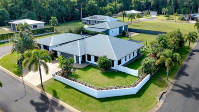 /international/au/2-purtaboi-close-mission-beach-qld-150781420/