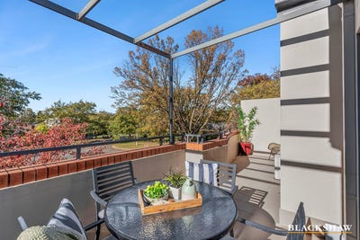 /international/au/12-55-macleay-street-turner-act-150949544/