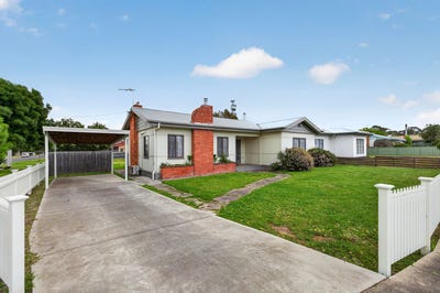 /international/au/20-clark-street-heyfield-vic-152579976/
