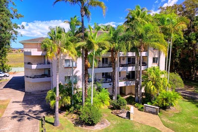 /international/au/17-28-taree-street-tuncurry-nsw-151374124/
