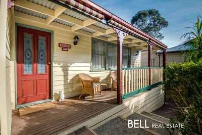 /international/au/12-clifford-grove-tecoma-vic-148204920/