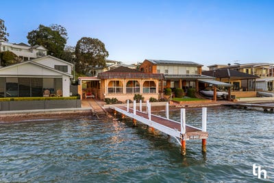/international/au/7-paroo-avenue-eleebana-nsw-152253344/