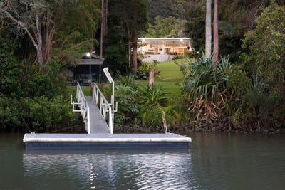 /international/au/32-melcar-court-diddillibah-qld-151510364/