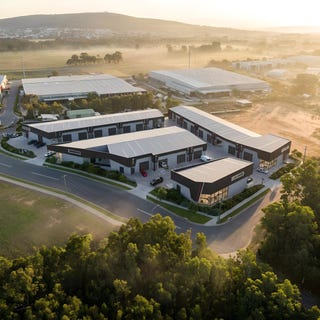 /international/au/the-pivot-quinns-hill-95-quinns-hill-road-east-stapylton-qld-505036924/