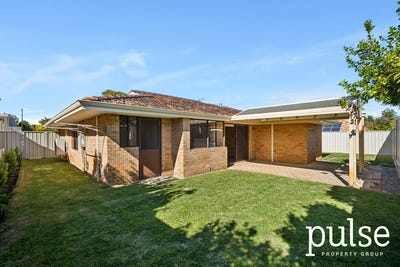 /international/au/74-the-promenade-mount-pleasant-wa-151156360/