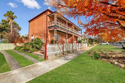 /international/au/172-george-street-bathurst-nsw-151476692/