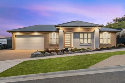 /international/au/77-southgate-drive-leneva-vic-151373012/