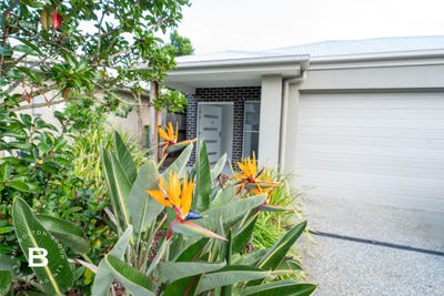 /international/au/8-priestly-place-redbank-qld-148276188/