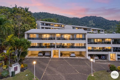 /international/au/5-2-eshelby-drive-cannonvale-qld-152425236/
