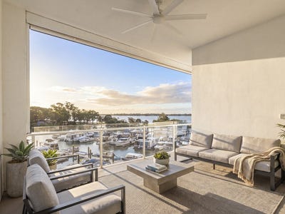 /international/au/126-3-5-spinnaker-drive-sandstone-point-qld-151630108/