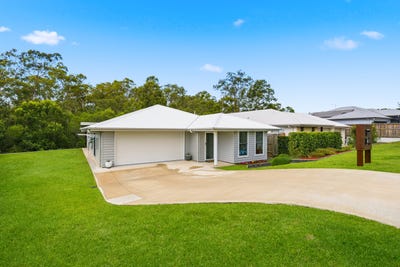 /international/au/4-scenic-drive-southside-qld-151249092/
