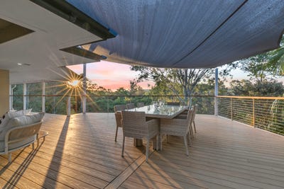 /international/au/98-lather-road-bellbowrie-qld-150928468/