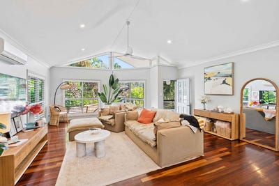 /international/au/6-mcguane-close-brinsmead-qld-151312072/
