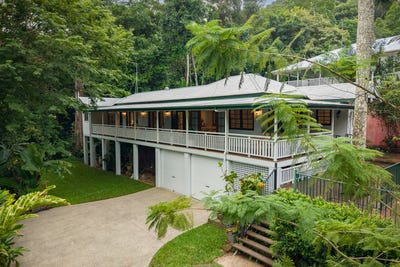 /international/au/49-junction-street-edge-hill-qld-151201692/