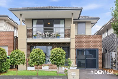 /international/au/91-diamond-hill-circuit-edmondson-park-nsw-151324424/